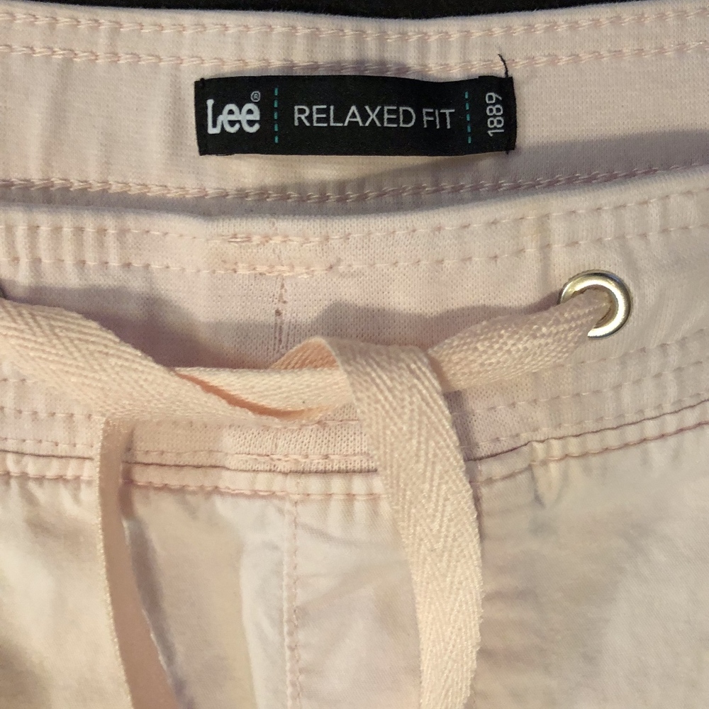 🌻LEE PASTEL PINK  CAPRIS